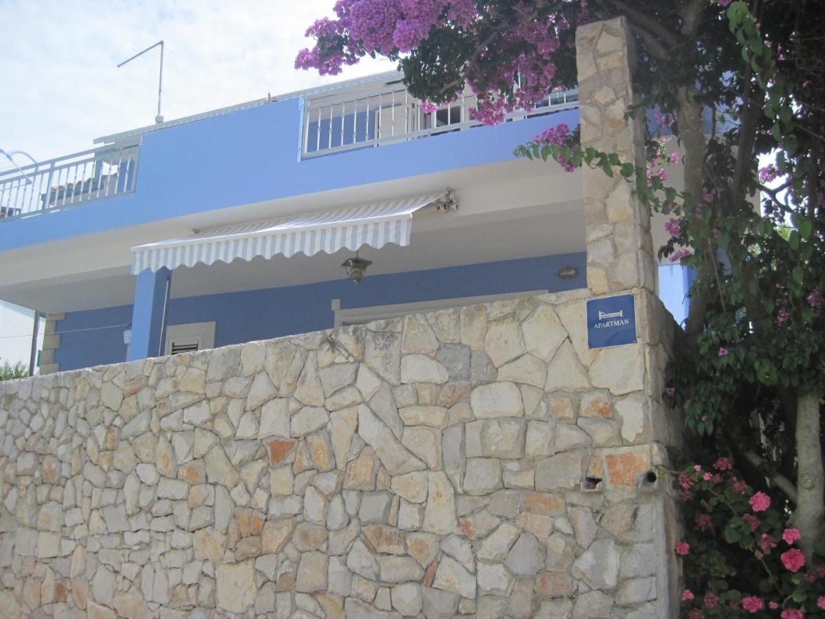 Apartments By The Sea Maslinica, Solta - 14748 Exterior foto
